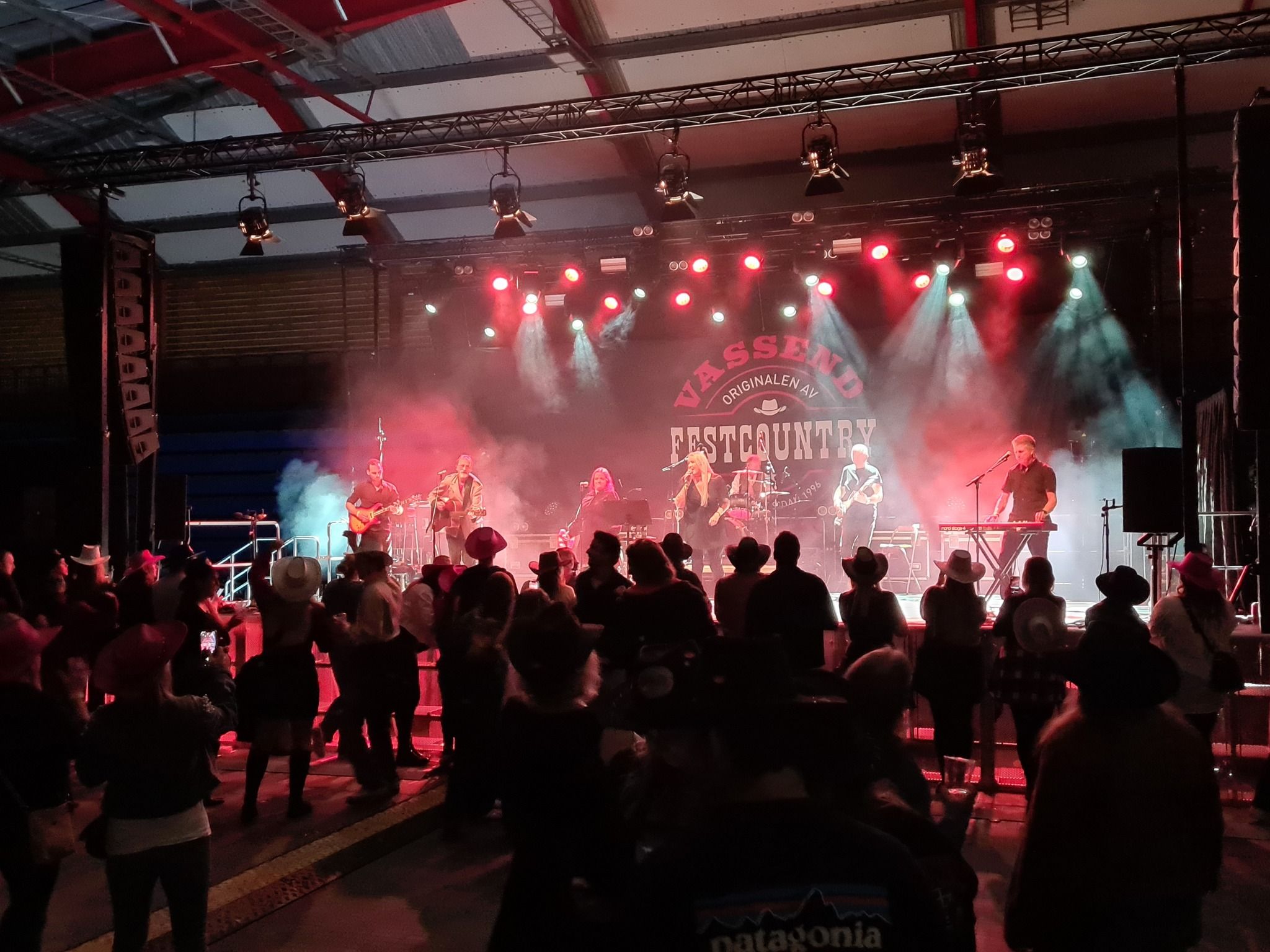 Konsert med Vassendgutane i FRAMOhallen